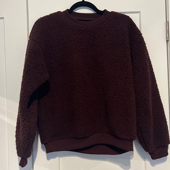 American Eagle Sherpa Plush Eggplant CrewNeck Sweater Size S - Picture 1 of 6